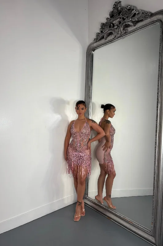 Mini dresses with tiered skirts for added volume Pink Spark