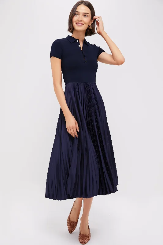 Midi dresses with ruched bodices for a feminine and fitted feel Hunter Navy Short Sleeve Day Dress Midi dresses with ruched bodices for a feminine and fitted feel Hunter Navy Short Sleeve Day Dress