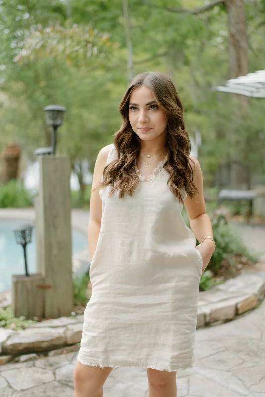 Mini dresses with patchwork designs for a unique style Lulu B Linen Frayed Hem Mini Dress Mini dresses with patchwork designs for a unique style Lulu B Linen Frayed Hem Mini Dress