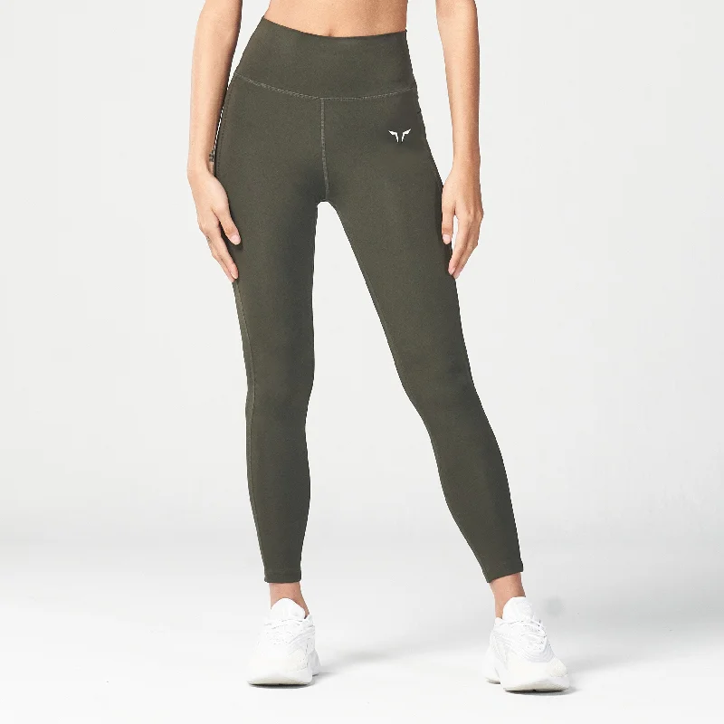 Women's Denim - Look Tight Trousers in Light Blue for a Casual and Versatile OptionEssential Cropped Leggings 24" - Khaki Women's Denim - Look Tight Trousers in Light Blue for a Casual and Versatile OptionEssential Cropped Leggings 24" - Khaki