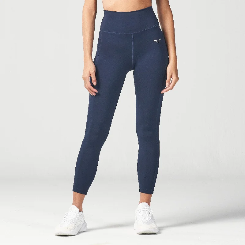 Women's Velvet Tight Trousers in Burgundy for a Luxurious and Elegant AppearanceEssential Cropped Leggings 24" - Navy Women's Velvet Tight Trousers in Burgundy for a Luxurious and Elegant AppearanceEssential Cropped Leggings 24" - Navy