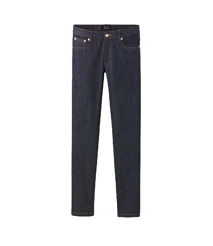 Women's Denim - Look Tight Trousers in Light Blue for a Casual and Versatile OptionJean Etroit Court Women's Denim - Look Tight Trousers in Light Blue for a Casual and Versatile OptionJean Etroit Court