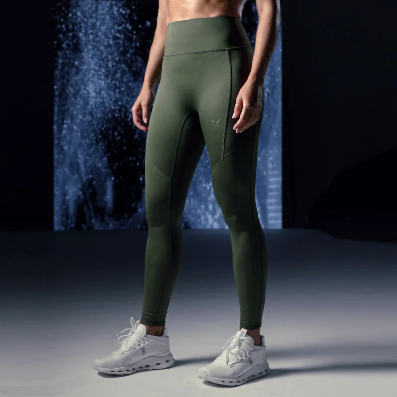 Women's Denim - Look Tight Trousers in Light Blue for a Casual and Versatile OptionLAB360° Utility Leggings 27" - Climbing Ivy Women's Denim - Look Tight Trousers in Light Blue for a Casual and Versatile OptionLAB360° Utility Leggings 27" - Climbing Ivy
