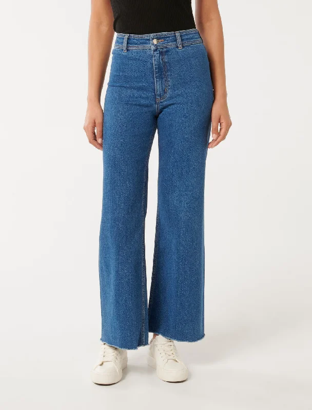 Embellished women jeans with studs or rhinestones for a glamorous touchLauren High Waisted Flare Jeans Embellished women jeans with studs or rhinestones for a glamorous touchLauren High Waisted Flare Jeans