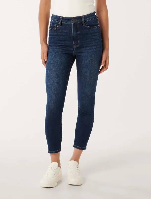 High - waisted women jeans for a flattering silhouetteMyla Skinny Jeans