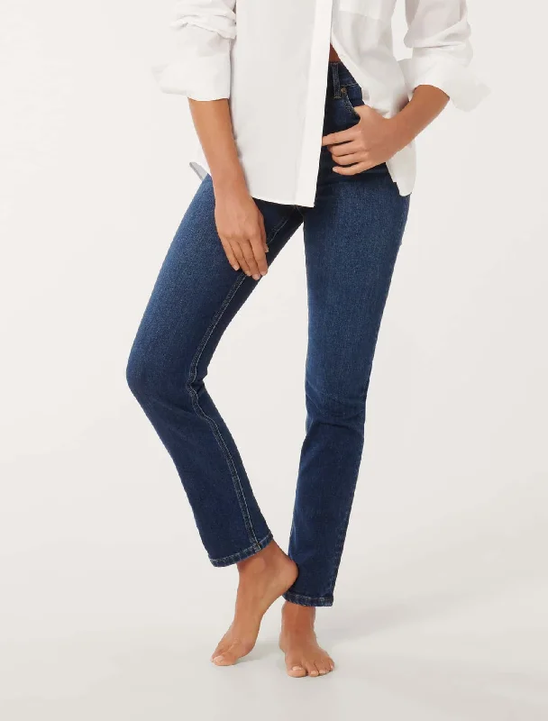 Mom jeans for a nostalgic and casual lookMyla Skinny Jeans