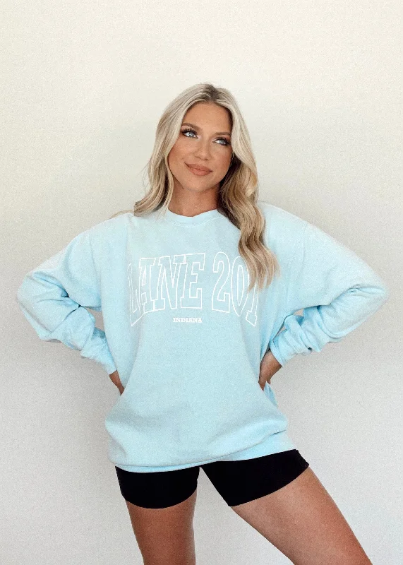 Plus Size Women's Belted Cable Knit SweatersLane 201 Graphic Crewneck