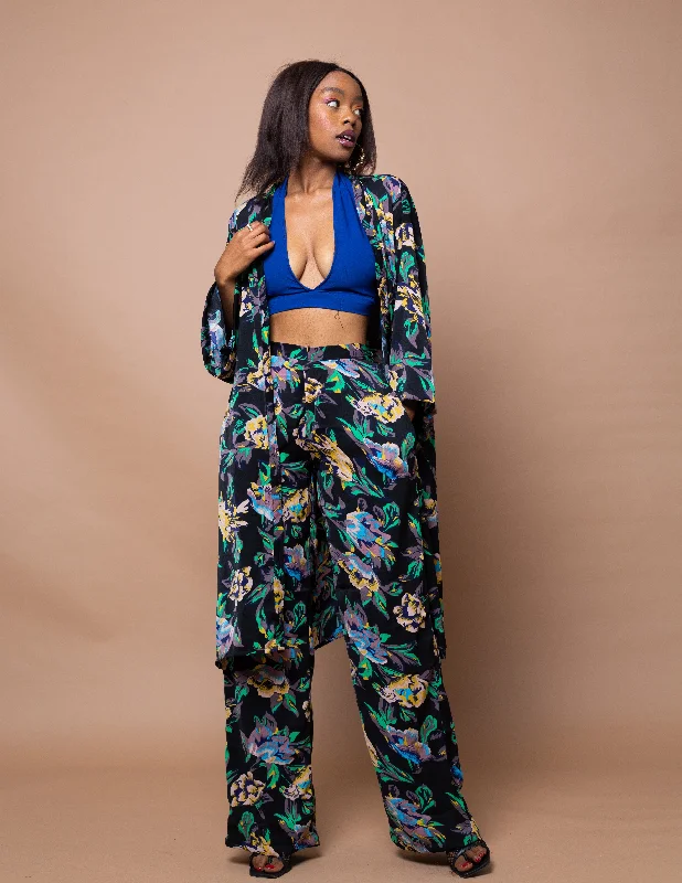 Oversized Women's Printed Blazers in Animal Patterns for a Statement PieceAkunna Long Kimono Jacket | Black and Green Multicoloured Floral print Oversized Women's Printed Blazers in Animal Patterns for a Statement PieceAkunna Long Kimono Jacket | Black and Green Multicoloured Floral print