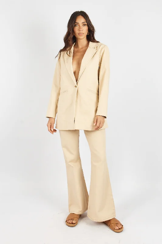 Double - Breasted Women's Leather Blazers in Taupe for an Edgy LookGreta Blazer