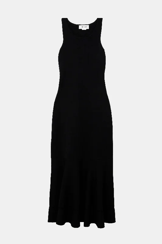 Empire Waist Women Dress to Accentuate the Bust and Conceal the WaistSleeveless Fit And Flare Dress in Black Empire Waist Women Dress to Accentuate the Bust and Conceal the WaistSleeveless Fit And Flare Dress in Black