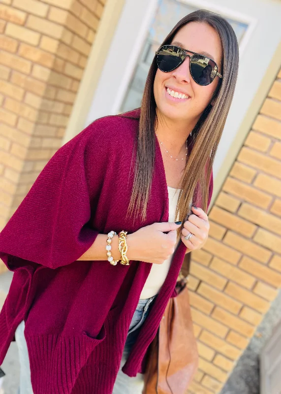 Oversized Women's Printed Blazers in Animal Patterns for a Statement PieceSolid Color Knit Vest with Pocket: Burgundy Oversized Women's Printed Blazers in Animal Patterns for a Statement PieceSolid Color Knit Vest with Pocket: Burgundy