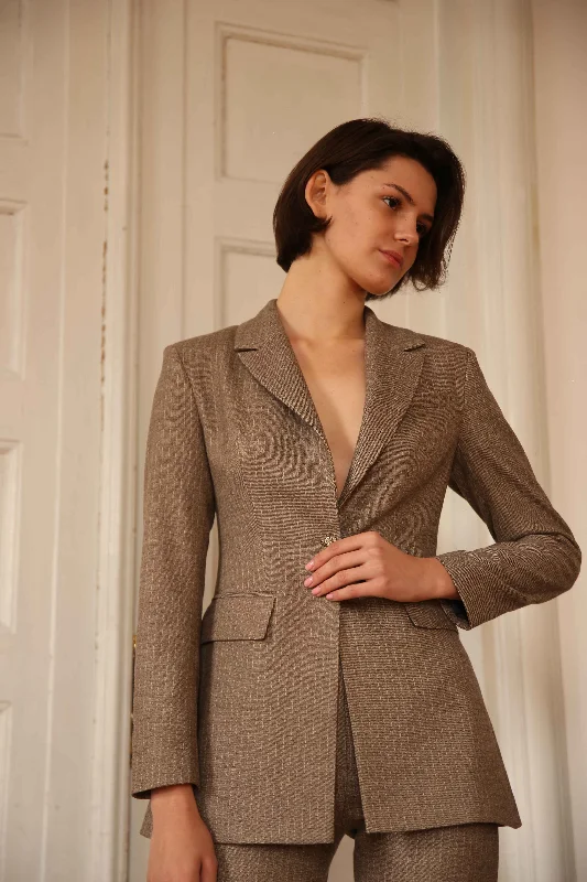 Double - Breasted Women's Polyester Blazers in Bright Colors for a Fun StyleLIMITED EDITION STRIPED WOOLEN FITTED BLAZER Double - Breasted Women's Polyester Blazers in Bright Colors for a Fun StyleLIMITED EDITION STRIPED WOOLEN FITTED BLAZER