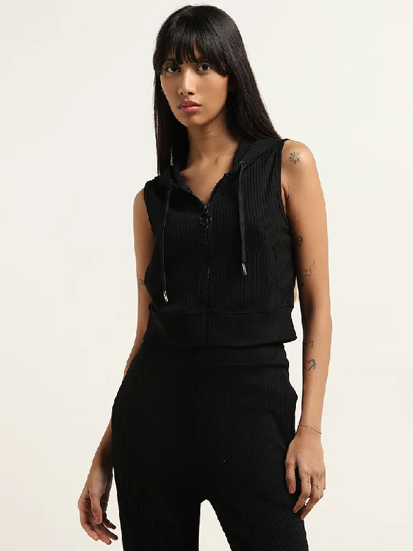 Single - Breasted Women's Linen Blend Blazers in Earth Tones for Casual WearStudiofit Black Ribbed Sleeveless Jacket