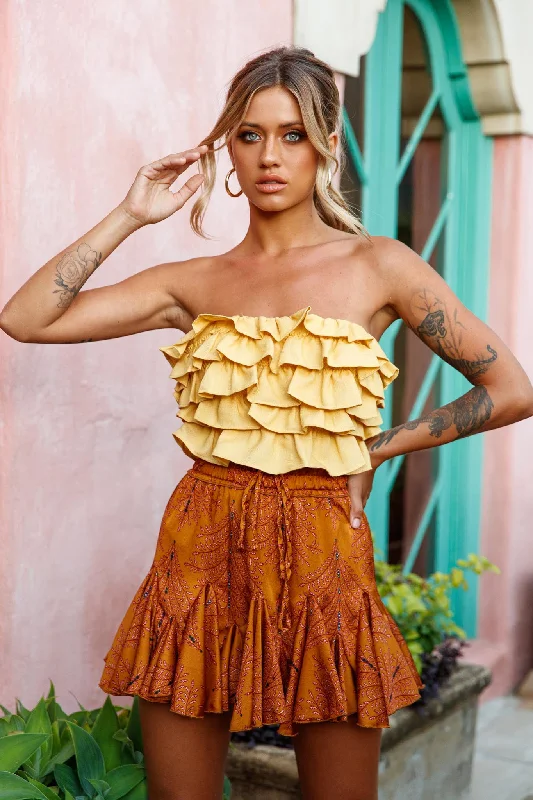 Ruffled Women Dress with Multiple Layers for a Playful and Girly StyleTalulah Layered Ruffle Lace-Up Back Crop Top Yellow Ruffled Women Dress with Multiple Layers for a Playful and Girly StyleTalulah Layered Ruffle Lace-Up Back Crop Top Yellow