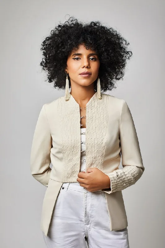 Plus Size Women's Embroidered Blazers in Floral Patterns for a Feminine TouchThe Sayeda Blazer - Beige Plus Size Women's Embroidered Blazers in Floral Patterns for a Feminine TouchThe Sayeda Blazer - Beige
