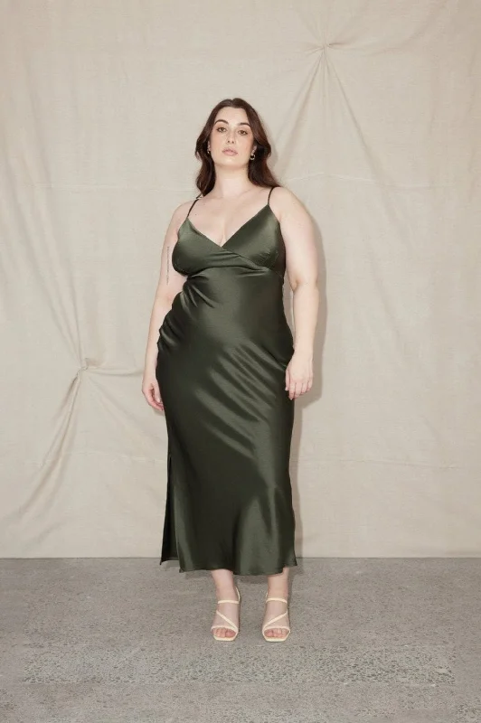 Mini Women Dress with a Short Hem for a Young and Trendy StyleWeirdly Slip - Jetta Green Mini Women Dress with a Short Hem for a Young and Trendy StyleWeirdly Slip - Jetta Green