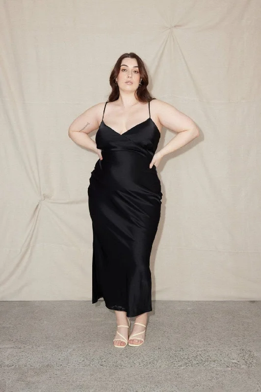 Strapless Women Dress with a Built - in Bra for Comfort and SupportWeirdly Slip