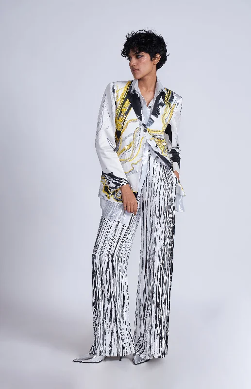 Oversized Women's Checkered Blazers in Black and White for a Trendy StyleYuki Embroidered Blazer Oversized Women's Checkered Blazers in Black and White for a Trendy StyleYuki Embroidered Blazer