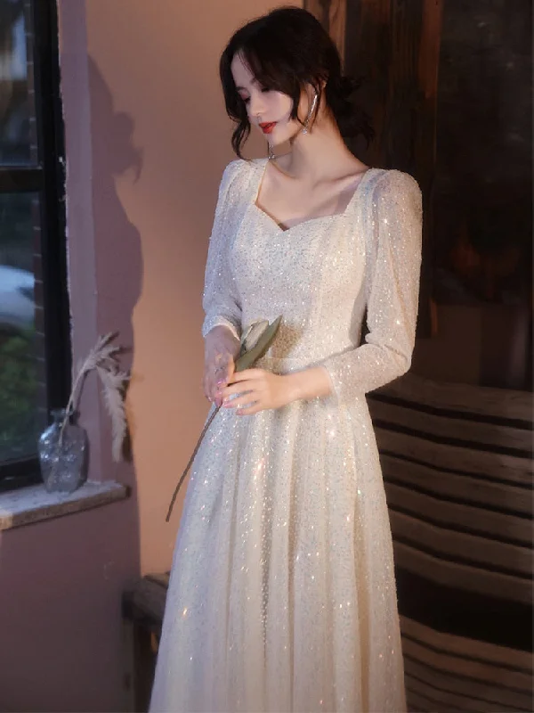 Ruffled Women Dress with Multiple Layers for a Playful and Girly Style Ruffled Women Dress with Multiple Layers for a Playful and Girly Style FashionSierra - A-line Prom Dress Long-sleeve Women Party Dresses Ruffled Women Dress with Multiple Layers for a Playful and Girly Style Ruffled Women Dress with Multiple Layers for a Playful and Girly Style FashionSierra - A-line Prom Dress Long-sleeve Women Party Dresses