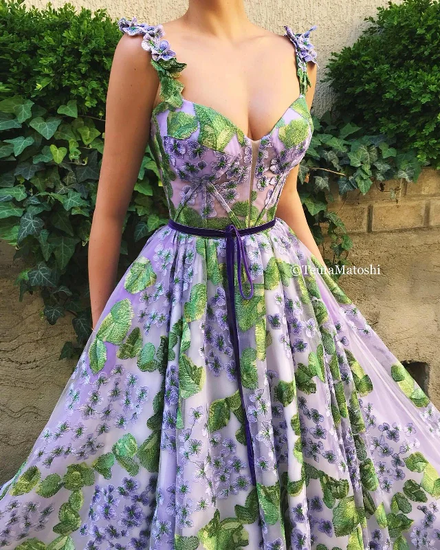 Sleeveless midi dresses with lace details for summer weddingsLavender Blossom Gown Sleeveless midi dresses with lace details for summer weddingsLavender Blossom Gown