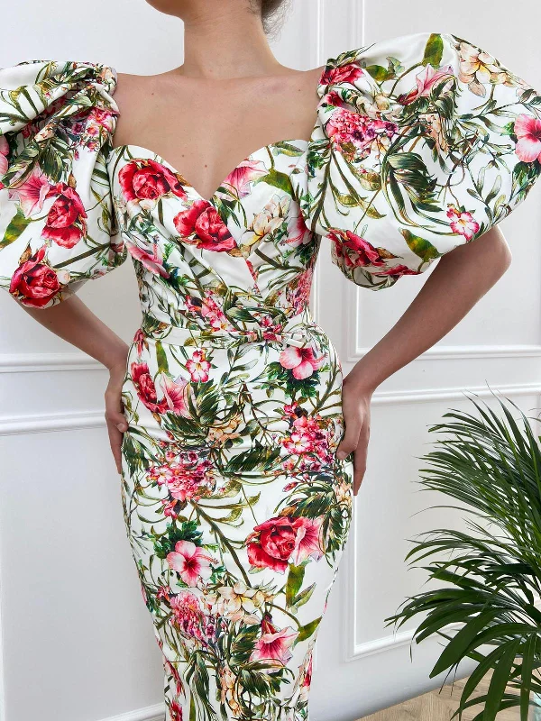 Midi dresses with pleated skirts for a timeless and elegant appealDaydream Flower-Patterned Mermaid Gown