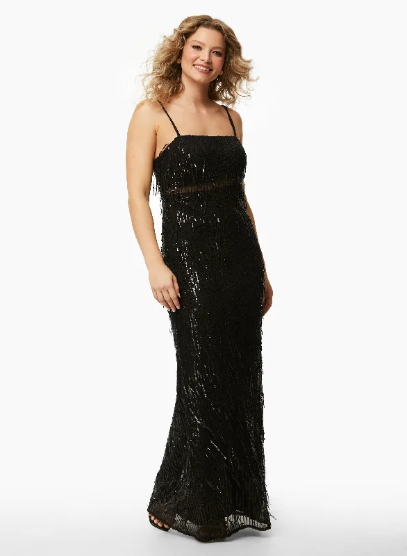 Midi dresses with ruffled bodices for a more pronounced feminine lookFringe Detail Sequin Dress Midi dresses with ruffled bodices for a more pronounced feminine lookFringe Detail Sequin Dress
