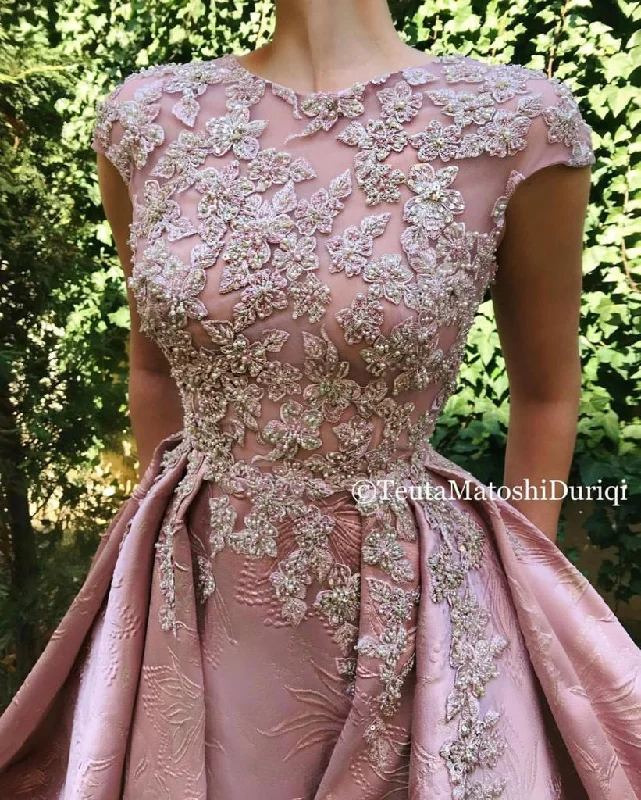 Sleeveless midi dresses with lace details for summer weddingsLavish Lace Sultana Gown Sleeveless midi dresses with lace details for summer weddingsLavish Lace Sultana Gown