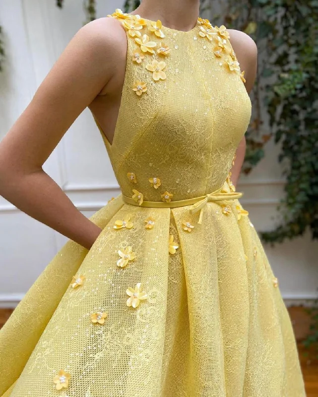 Midi dresses with mesh inserts for a trendy and breathable optionSomerton Bloom Gown Midi dresses with mesh inserts for a trendy and breathable optionSomerton Bloom Gown