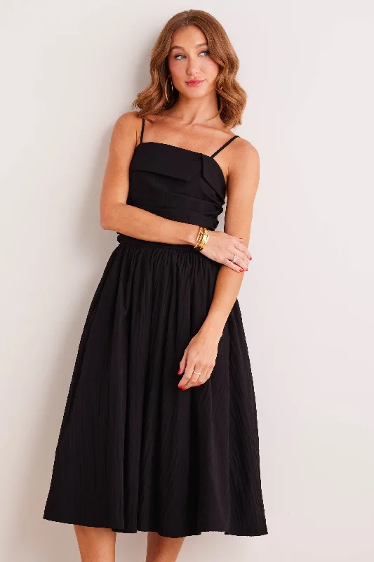 Midi dresses with ruffled bodices for a more pronounced feminine lookTana Dress- Black Midi dresses with ruffled bodices for a more pronounced feminine lookTana Dress- Black