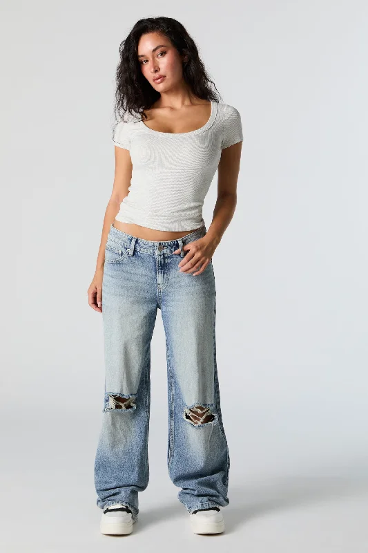 Sleeveless Denim Top for a Cool Summer LookLow Rise Distressed Skater Jean