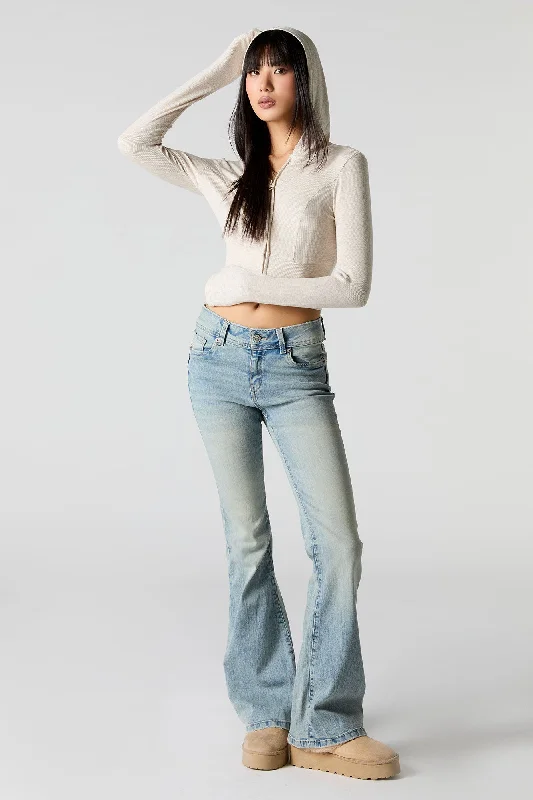 Sleeveless Denim Top for a Cool Summer LookVintage Light Wash Low Rise Flare Jean