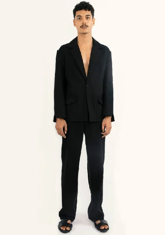 Oversized Denim Top for a Relaxed and Casual VibeStraight Legged Pants