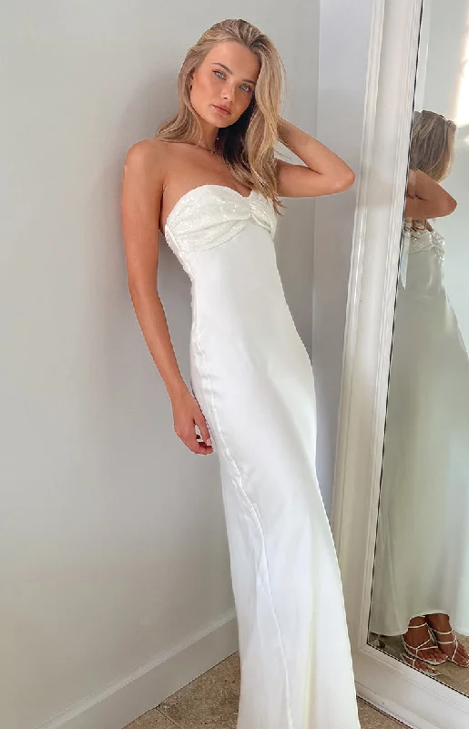 Maxi dresses with tassel accents for a fun and lively touchAshley White Sequin Formal Maxi Dress Maxi dresses with tassel accents for a fun and lively touchAshley White Sequin Formal Maxi Dress