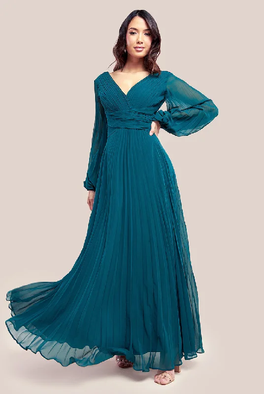 Maxi dresses with mesh panels for a sexy and trendy appearanceGoddiva Balloon Sleeve Chiffon Maxi Dress - Emerald Green Maxi dresses with mesh panels for a sexy and trendy appearanceGoddiva Balloon Sleeve Chiffon Maxi Dress - Emerald Green