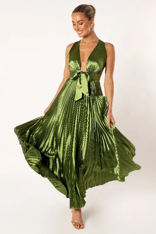 Maxi dresses with a pleated skirt for a timeless and elegant appearanceKris Pleated Maxi Dress - Martini Olive Maxi dresses with a pleated skirt for a timeless and elegant appearanceKris Pleated Maxi Dress - Martini Olive
