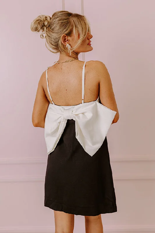 Mini dresses with bow accents for a sweet lookParis Streets Linen-Blend Dress