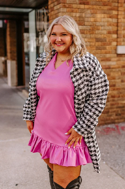 Mini dresses with bow accents for a sweet lookStylish Setting Faux Leather Mini Dress in Pink Curves Mini dresses with bow accents for a sweet lookStylish Setting Faux Leather Mini Dress in Pink Curves