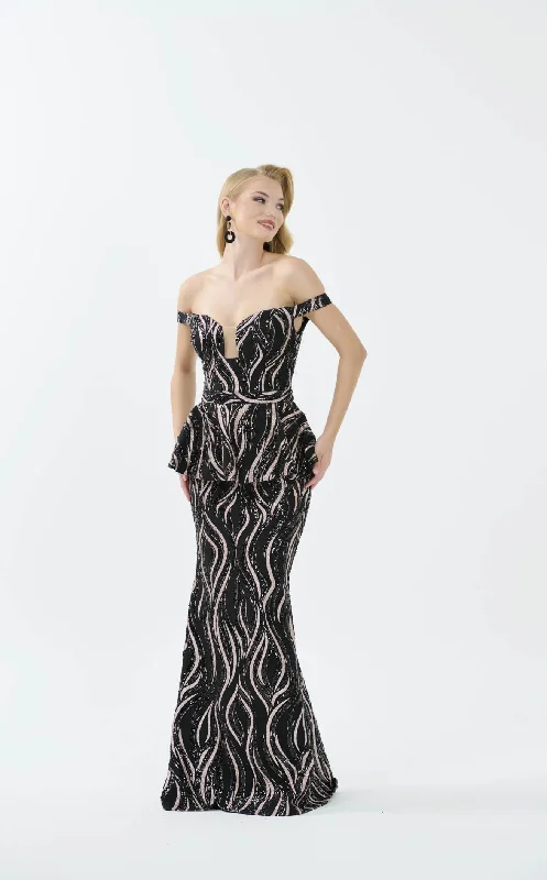 Long - sleeved formal dresses in velvet for a winter formal eventGygess G2325081 Dress Long - sleeved formal dresses in velvet for a winter formal eventGygess G2325081 Dress