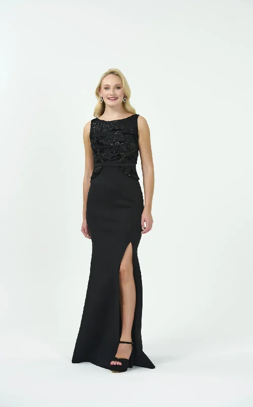 Formal dresses with halter necks and lace - up backs for a stylish promGygess G2325104 Dress Formal dresses with halter necks and lace - up backs for a stylish promGygess G2325104 Dress