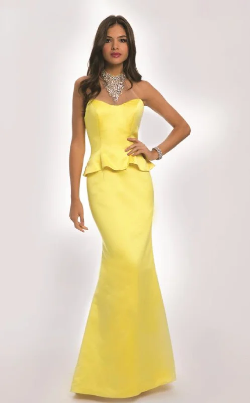 Formal dresses with halter necks and lace - up backs for a stylish promJovani 21870CL Dress Formal dresses with halter necks and lace - up backs for a stylish promJovani 21870CL Dress