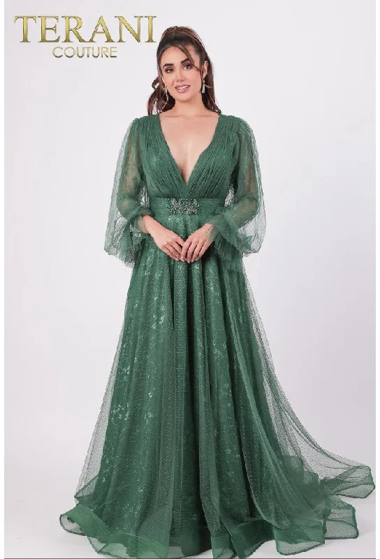 Maxi dresses with a V - neckline for a flattering and elongating shape Maxi dresses with a V - neckline for a flattering and elongating shape Terani Couture 1913M9414 Emerald 16 Sale Maxi dresses with a V - neckline for a flattering and elongating shape Maxi dresses with a V - neckline for a flattering and elongating shape Terani Couture 1913M9414 Emerald 16 Sale