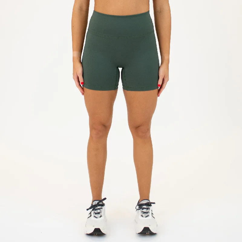 Bermuda Women Shorts for a Classic and Sophisticated LookCharge Short 5" - No Front Seam - Higher Rise Bermuda Women Shorts for a Classic and Sophisticated LookCharge Short 5" - No Front Seam - Higher Rise
