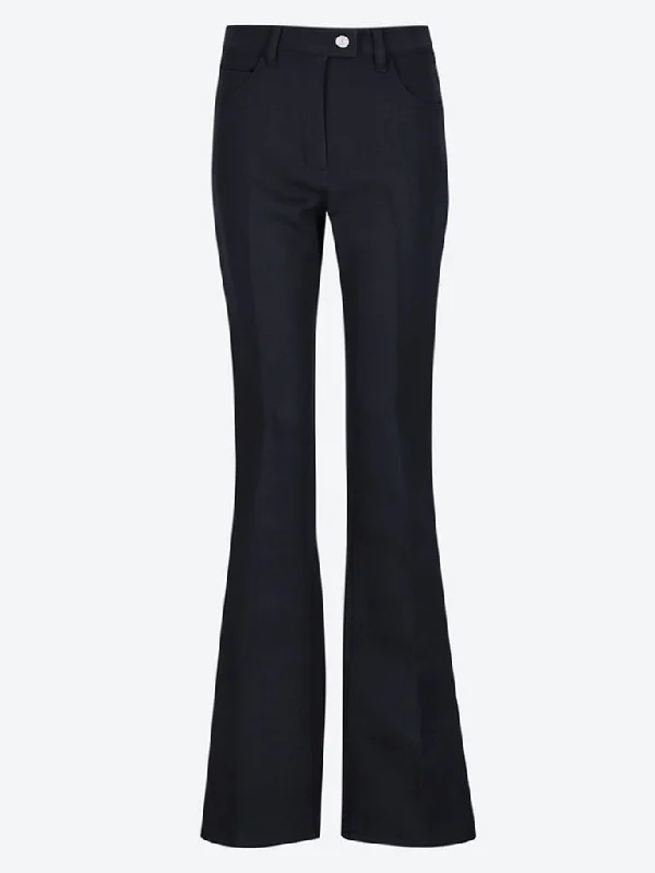 High - Waisted Women Shorts for a Retro and Flattering LookSignature 70s will bootcut pants High - Waisted Women Shorts for a Retro and Flattering LookSignature 70s will bootcut pants