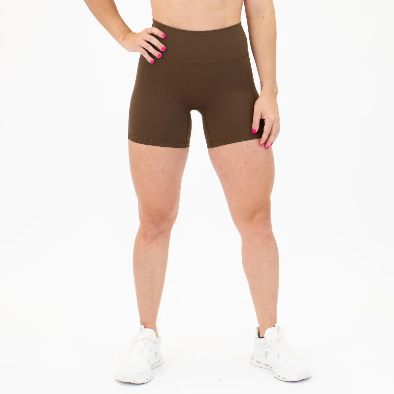 Leather Look Women Shorts for an Edgy and Chic StyleCharge Short 5" - No Front Seam - Higher Rise Leather Look Women Shorts for an Edgy and Chic StyleCharge Short 5" - No Front Seam - Higher Rise