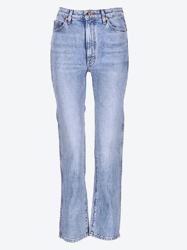 Ruffled Hem Women Shorts to Add a Feminine TouchAbigail jeans