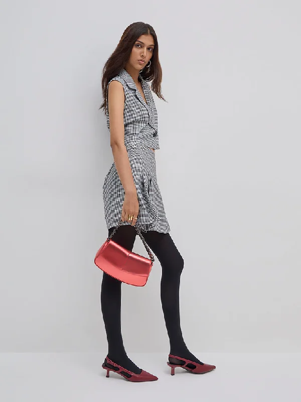 Bermuda Women Shorts for a Classic and Sophisticated LookNuon Black Checkered High-Rise Skort Bermuda Women Shorts for a Classic and Sophisticated LookNuon Black Checkered High-Rise Skort