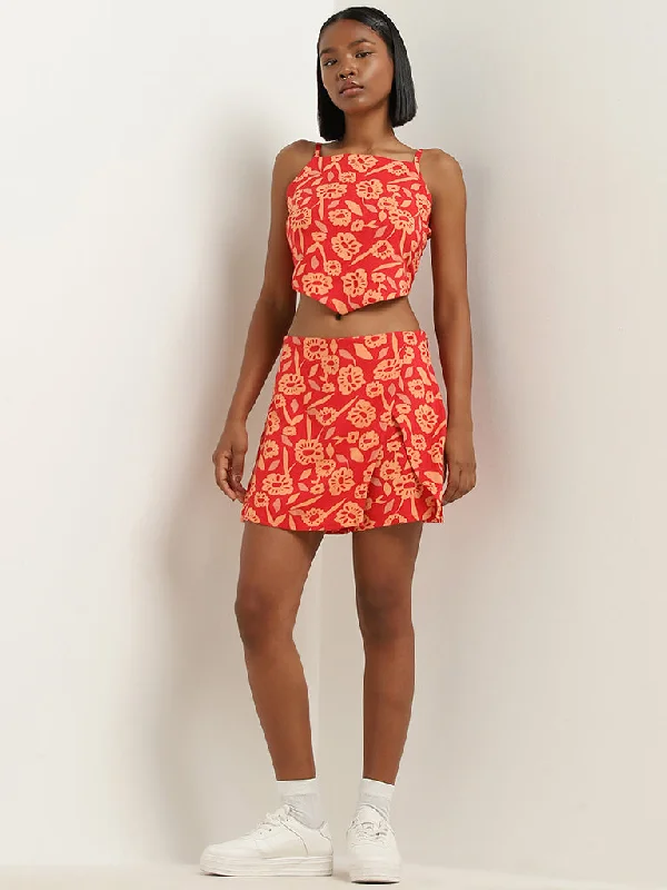 Ruffled Hem Women Shorts to Add a Feminine TouchNuon Red Floral Printed Mid-Rise Blended Linen Skort Ruffled Hem Women Shorts to Add a Feminine TouchNuon Red Floral Printed Mid-Rise Blended Linen Skort