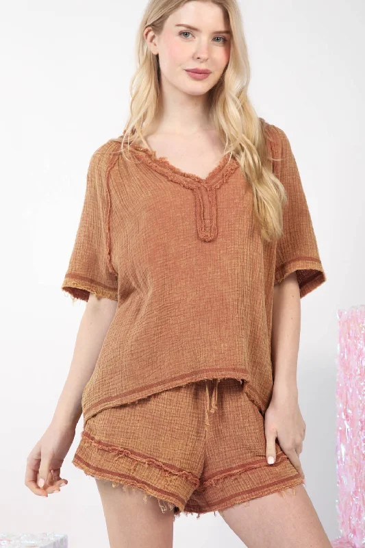 Sleeveless Bodysuits for a Cool and Casual Summer LookWashed Cotton Crinkle Gauze Top and Shorts Set Sleeveless Bodysuits for a Cool and Casual Summer LookWashed Cotton Crinkle Gauze Top and Shorts Set